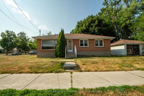 812 Argyle St, Peterborough, ON, K9H5T3 | Card Image