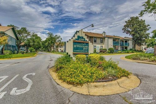 q1-2299 Scenic Hwy, Pensacola, FL, 32503-6692 | Card Image
