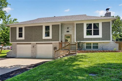 134 S 3rd Ct, Lansing, KS, 66043-1611 | Card Image