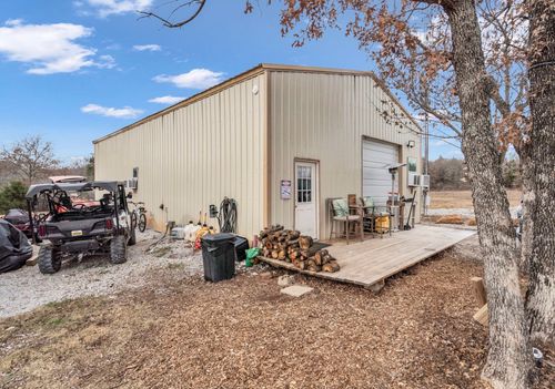 502 Silver Ridge Ct, Bowie, TX, 76230-7347 | Card Image