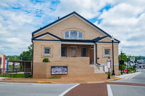 117 1st Ave Ne, Winchester, TN, 37398-1698 | Card Image