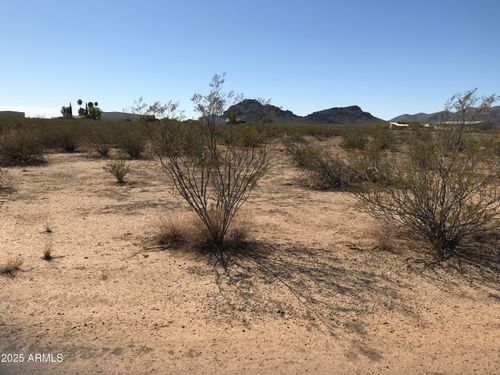 b-0 W Williams Rd, Aguila, AZ, 85320 | Card Image