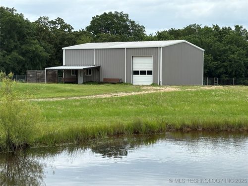 529 Grassy Lake Rd, Hendrix, OK, 74741-1932 | Card Image