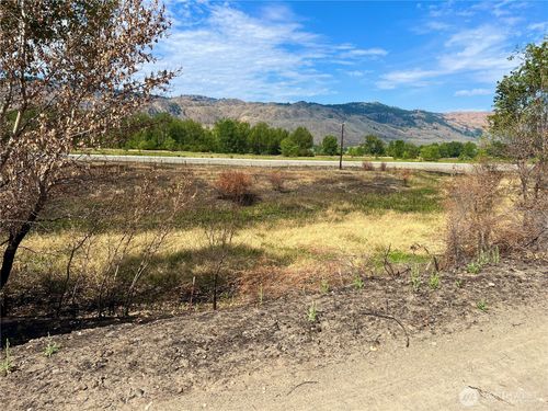 32600 Us Highway 97, Oroville, WA, 98844-9768 | Card Image