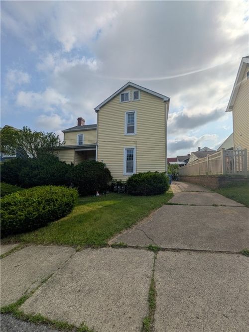 apt-3-725 Chartiers St, Bridgeville, PA, 15017-2194 | Card Image