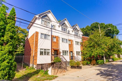 58A Poulett St, Toronto, ON, M5A1Z5 | Card Image