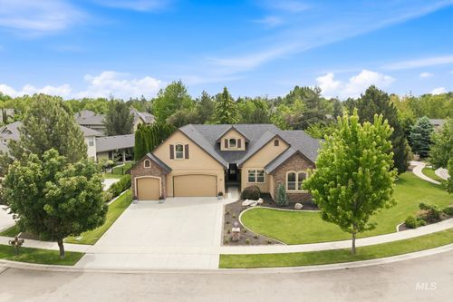 685 W Watermoor Ct., Eagle, ID, 83616-7144 | Card Image