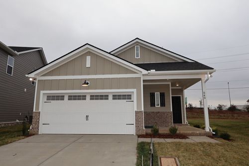 549 Canal Cir, Nashville, TN, 37214-3395 | Card Image