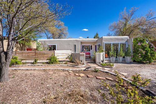 1710 Medio St, Santa Fe, NM, 87501-2365 | Card Image