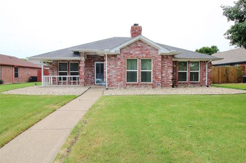 906 Moore St, Cedar Hill, TX, 75104-6004 | Card Image