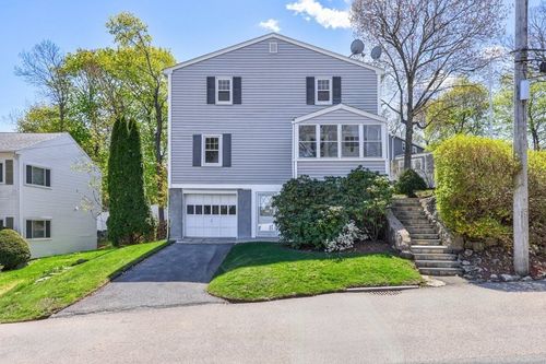 55 Loring St, Westwood, MA, 02090-1417 | Card Image