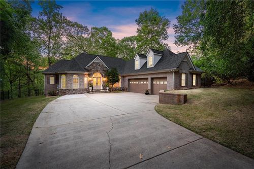 9055 Old Keith Bridge Rd, Gainesville, GA, 30506-6201 | Card Image