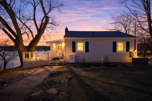 11159 Perch Lake Dr W, Cement City, MI, 49233-9658 | Card Image