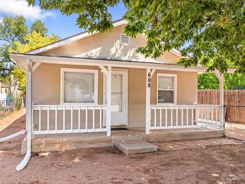 608 Avocado St, Pueblo, CO, 81005-1517 | Card Image
