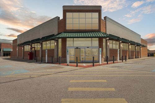 1420 Wright Ave, Alma, MI, 48801-1018 | Card Image