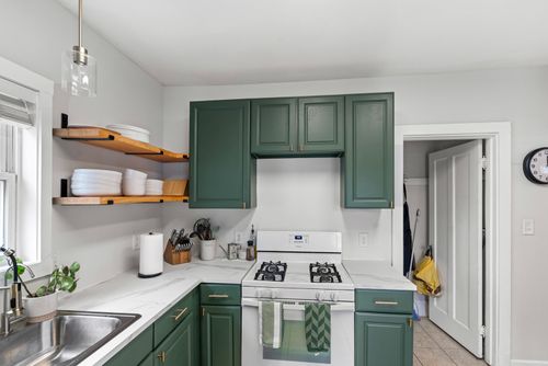 416 Hull Ct, Waukegan, IL, 60085-2022 | Card Image