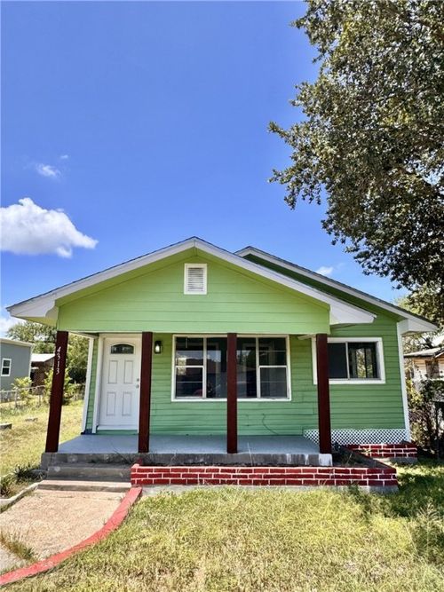 4313 Molina Dr, Corpus Christi, TX, 78416-2423 | Card Image