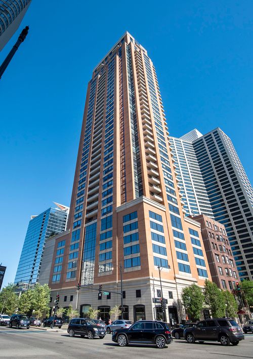 2506-1160 S Michigan Ave, Chicago, IL, 60605-3046 | Card Image