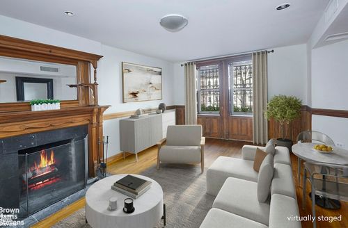 2-44 W 76th St, New York, NY, 10023-1593 | Card Image