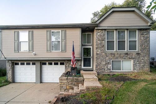 1764 Promontory Dr, Florence, KY, 41042-1180 | Card Image