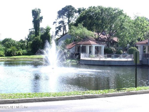 2802-2802 Wood Hill Dr, JACKSONVILLE, FL, 32256-0179 | Card Image