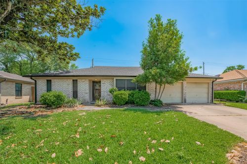 9922 Carlow Ln, La Porte, TX, 77571-4009 | Card Image