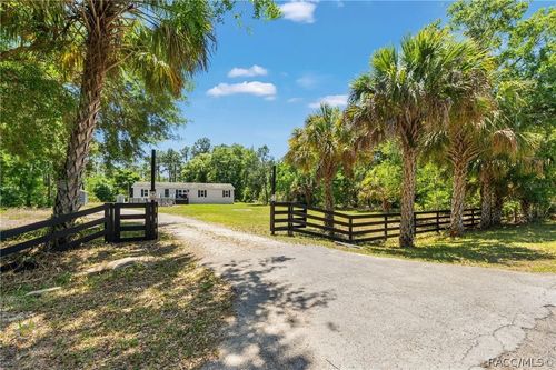 6886 W Edgewood Ln, Homosassa, FL, 34448-2266 | Card Image