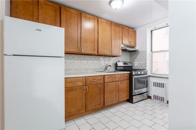 APT-2J - 82-40 Austin St, Home with 2 bedrooms, 1 bathrooms and null parking in Kew Gardens NY | Image 11