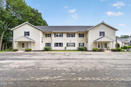 103 Greenwich Dr, Albany, NY, 12203-4454 | Card Image