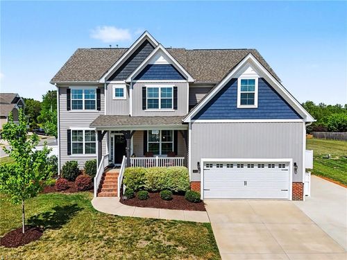 8003 Summit Park Dr, Pfafftown, NC, 27040-9840 | Card Image