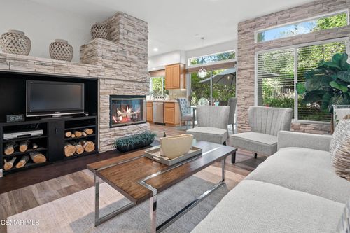 4762 Rhapsody Dr, Oak Park, CA, 91377-5579 | Card Image