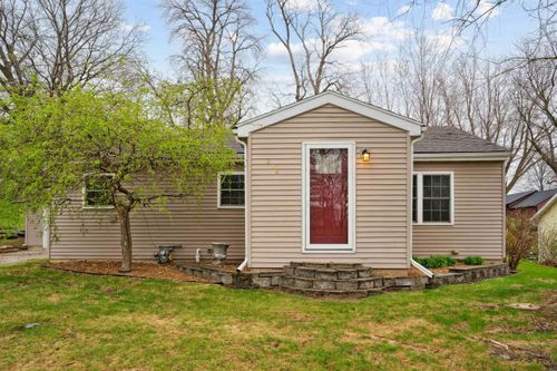 804 S Jefferson St, Wellsburg, IA, 50680-7804 | Card Image