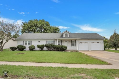 407 Sorin Cir, Manteno, IL, 60950-3479 | Card Image