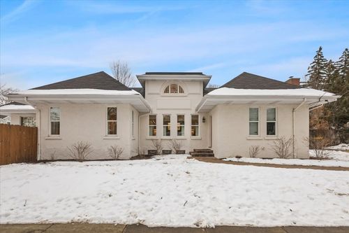 925 Elm St, Winnetka, IL, 60093-2222 | Card Image