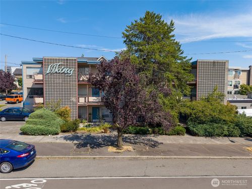5920 24th Ave Nw, Seattle, WA, 98107-3295 | Card Image