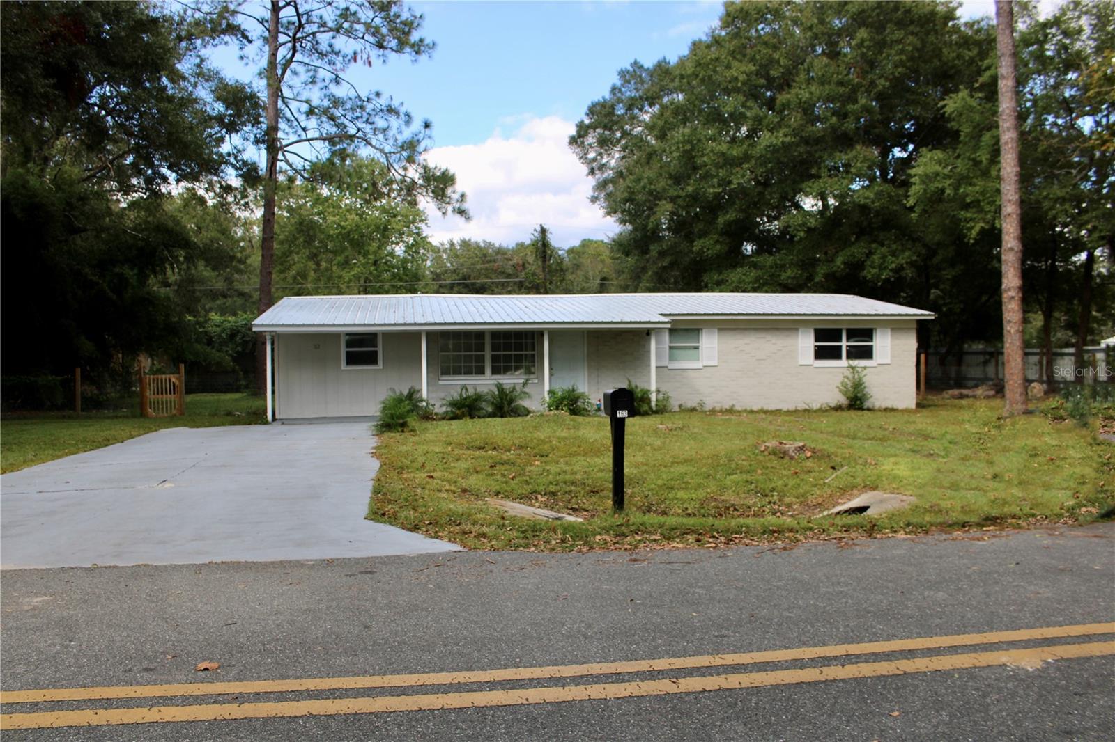 Berry Pl, Lake City, FL 32055