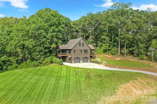 340 Porter Creek Dr, Franklin, NC, 28734-1189 | Card Image
