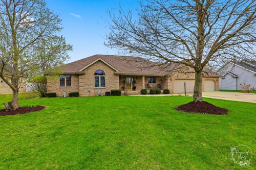 2239 Fox Run Dr, Kankakee, IL, 60901-8358 | Card Image