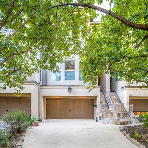 1655 Castle Ct, Houston, TX, 77006-5707 | Card Image