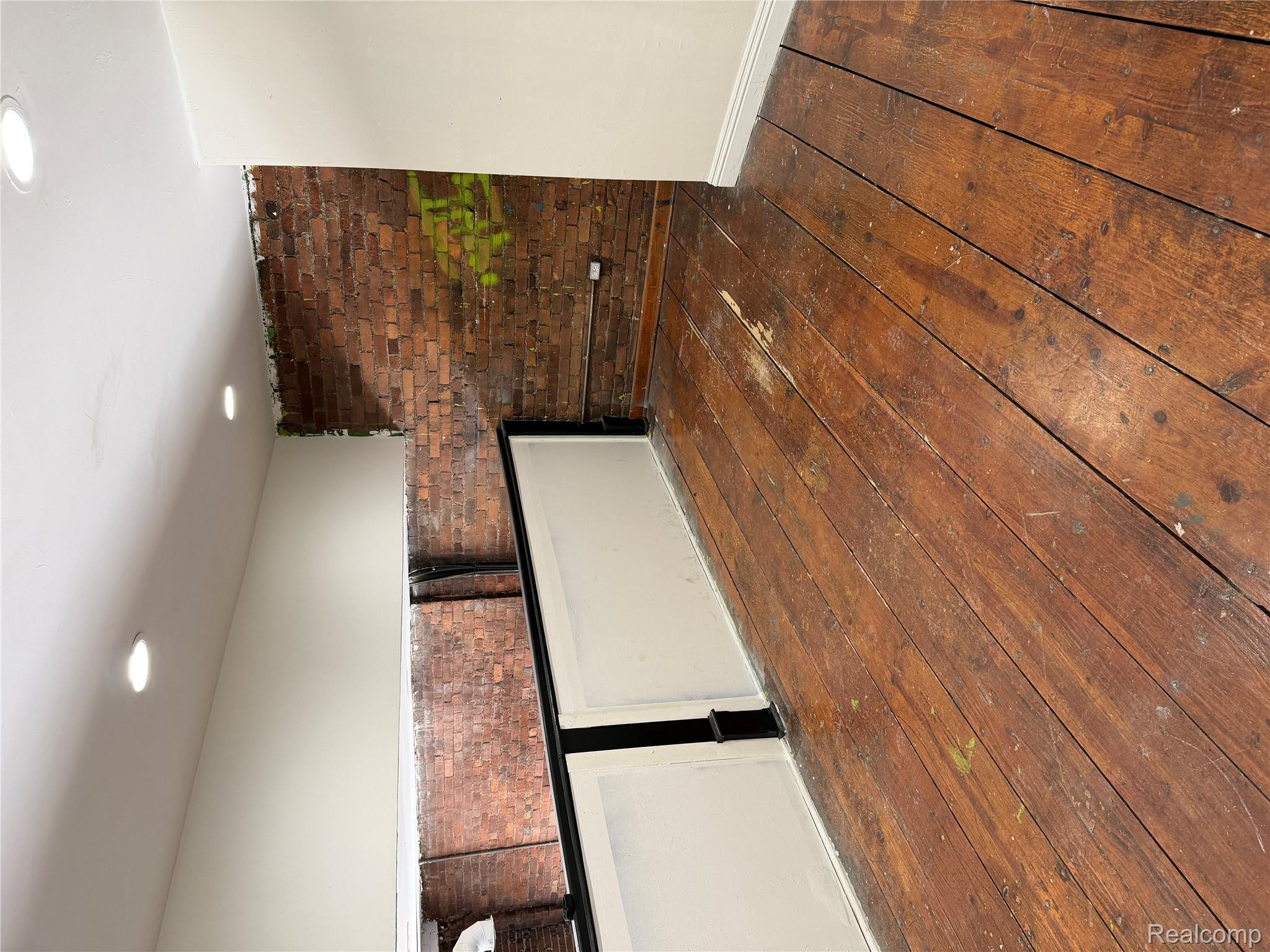 Commercial Lease in Detroit 4