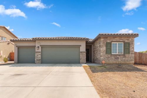 2082 Posa Chanet Blvd, Coalinga, CA, 93210-1671 | Card Image