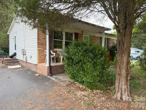 667 Kilborne Dr, Gastonia, NC, 28052-1018 | Card Image