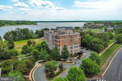 302-810 Belmont Bay Dr, WOODBRIDGE, VA, 22191-5464 | Card Image