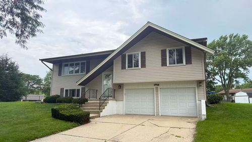 1916 Capital Ct, Schaumburg, IL, 60193-2304 | Card Image