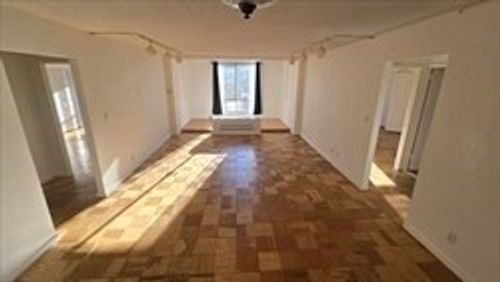 apt-606-77 Pond Ave, Brookline, MA, 02445-7113 | Card Image