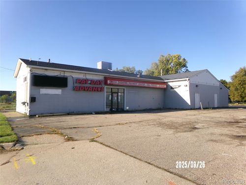 1701 N Dort Hwy, Flint, MI, 48506-3917 | Card Image