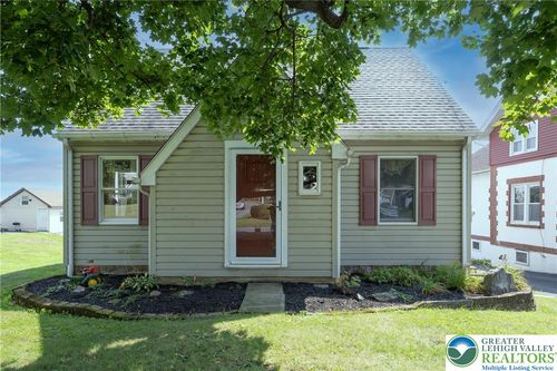5777 Route 873, Neffs, PA, 18065-7701 | Card Image