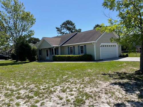 312 Foxtrace Ln, Hubert, NC, 28539-4412 | Card Image