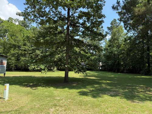 230 Hideout Cir, Livingston, TX, 77351-5828 | Card Image