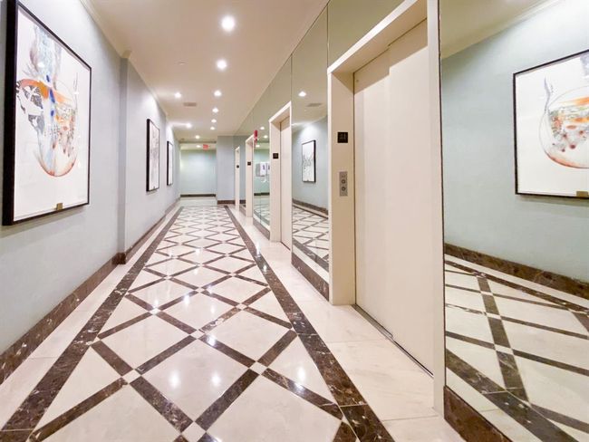 Elevator lobby | Image 13